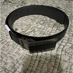 Men’s Reversible Express leather belt. New!! Black/Gray reversible